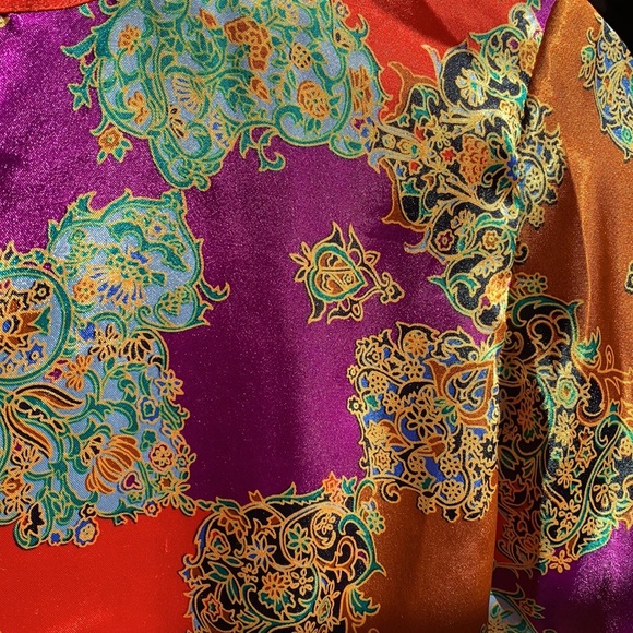 Fun pattern top - Picture 2 of 3